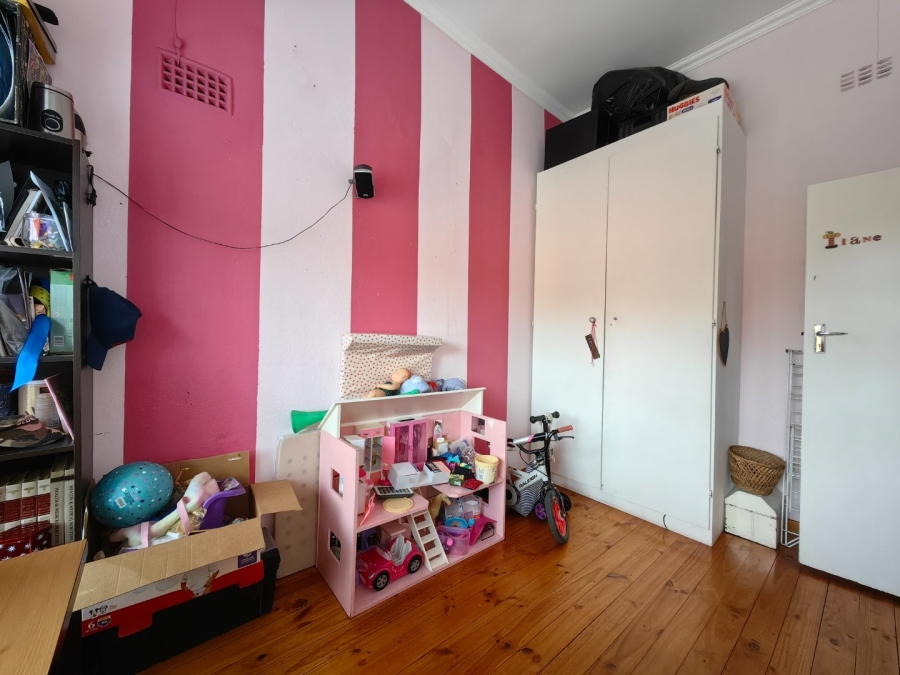 6 Bedroom Property for Sale in Glenlilly Western Cape